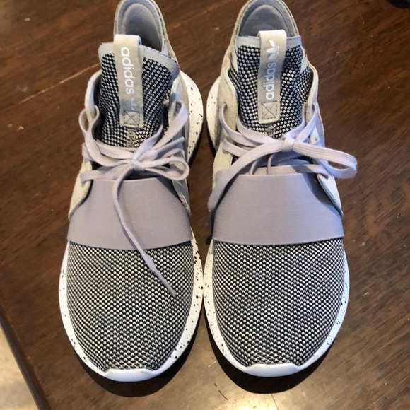 ADIDAS Tubular Runners - Picture 1 of 5